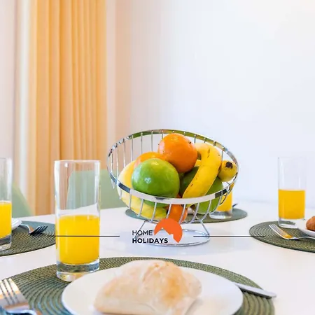 #152 T1 Falesia By Holidays